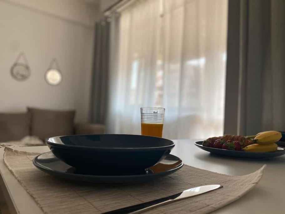 2 Bedroom Apartment With Terrace In City Center Bukarest Eksteriør billede